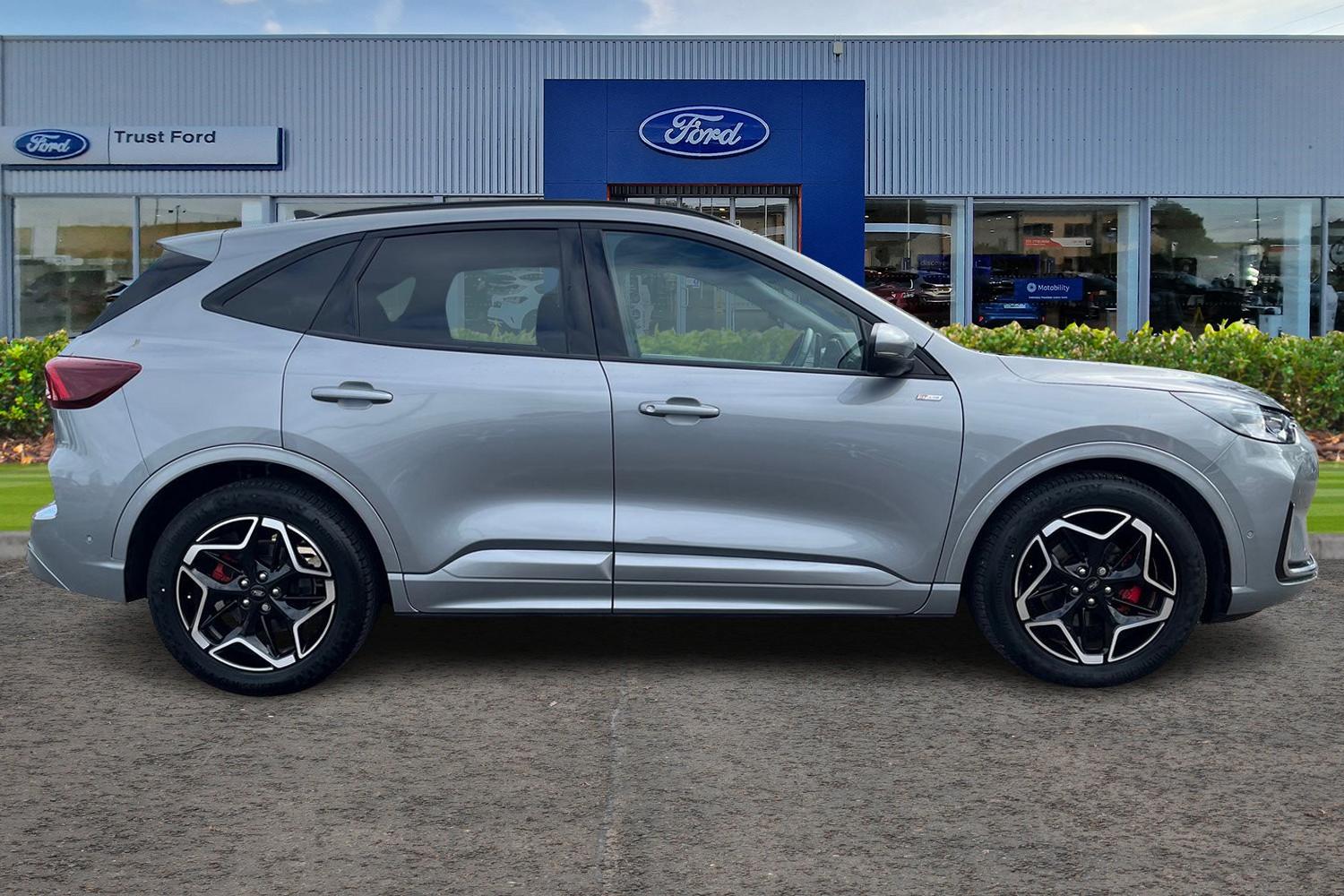 Ford KUGA Photo 2