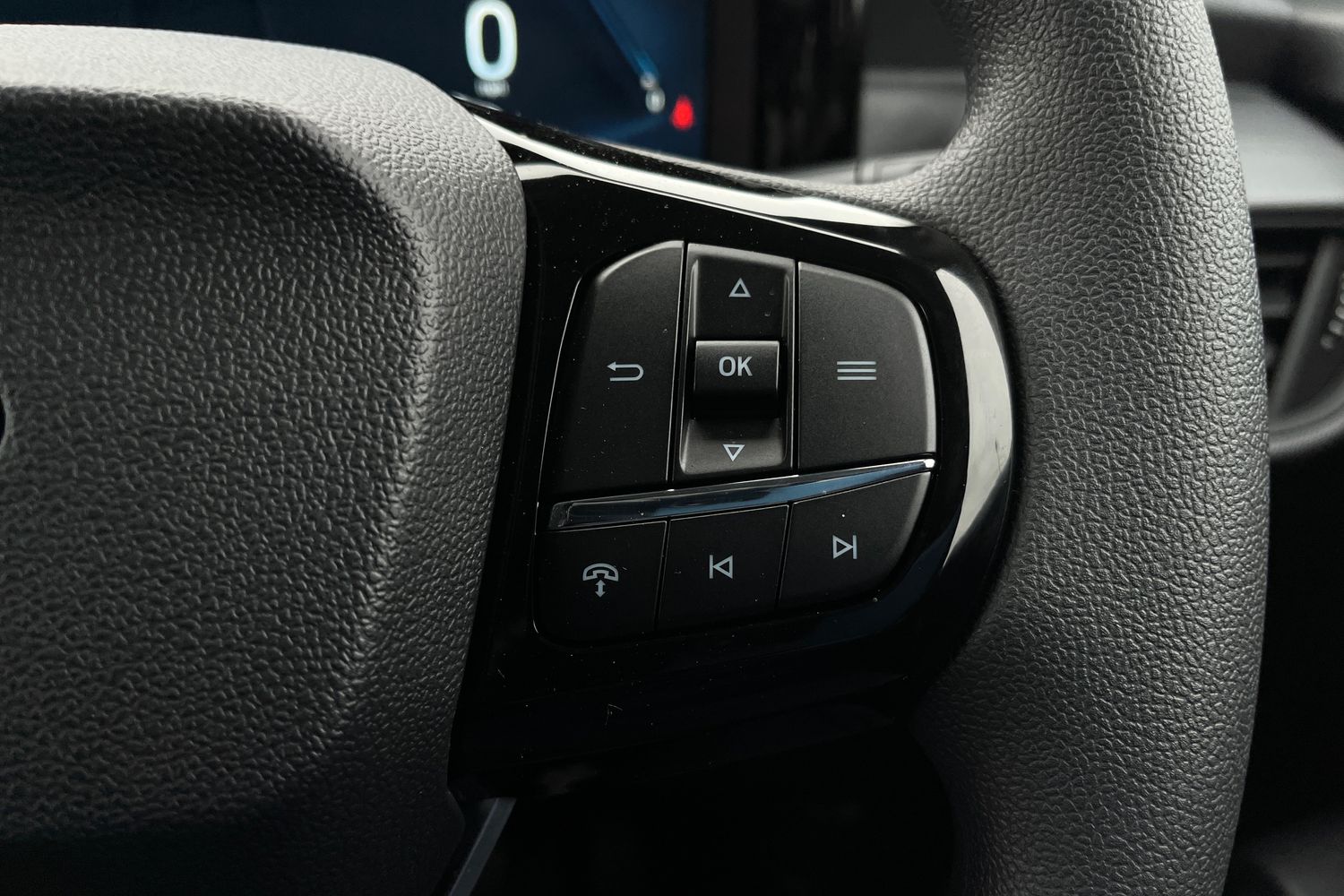 Ford TRANSIT COURIER Photo 34