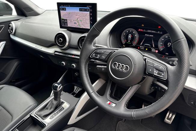 Audi Q2 Photo 6