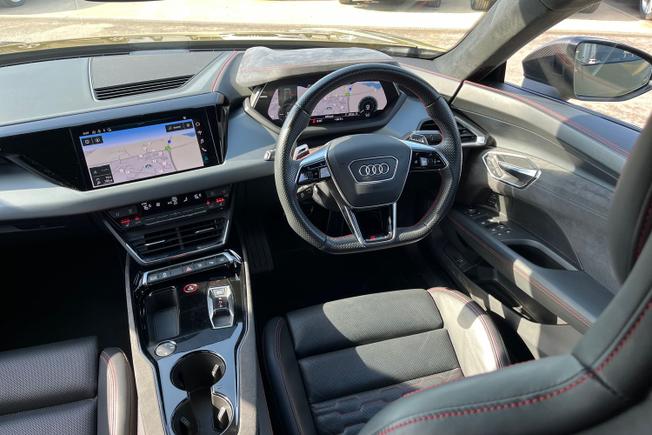 AUDI Rs E-Tron Gt Photo 57