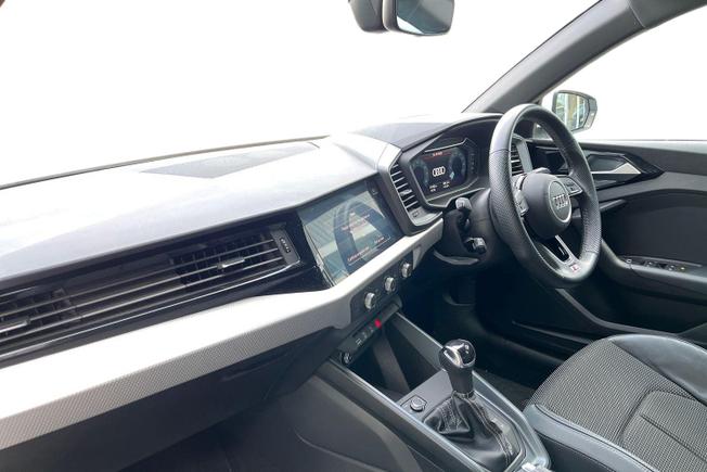 AUDI A1 Photo 2