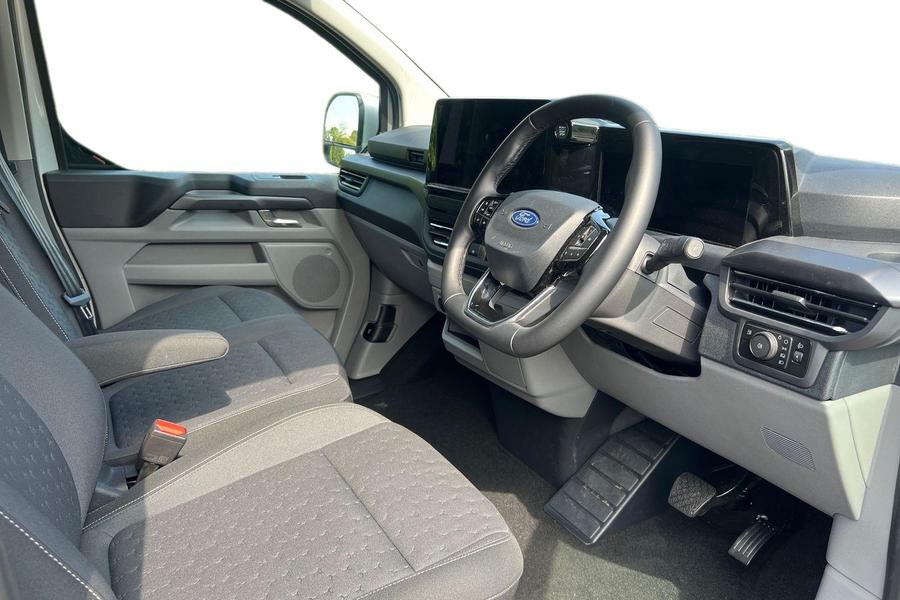 Ford TOURNEO CUSTOM Photo autoimg-6438635e065a0d74ac6a17a4d3c33889eb6c2d79.jpg