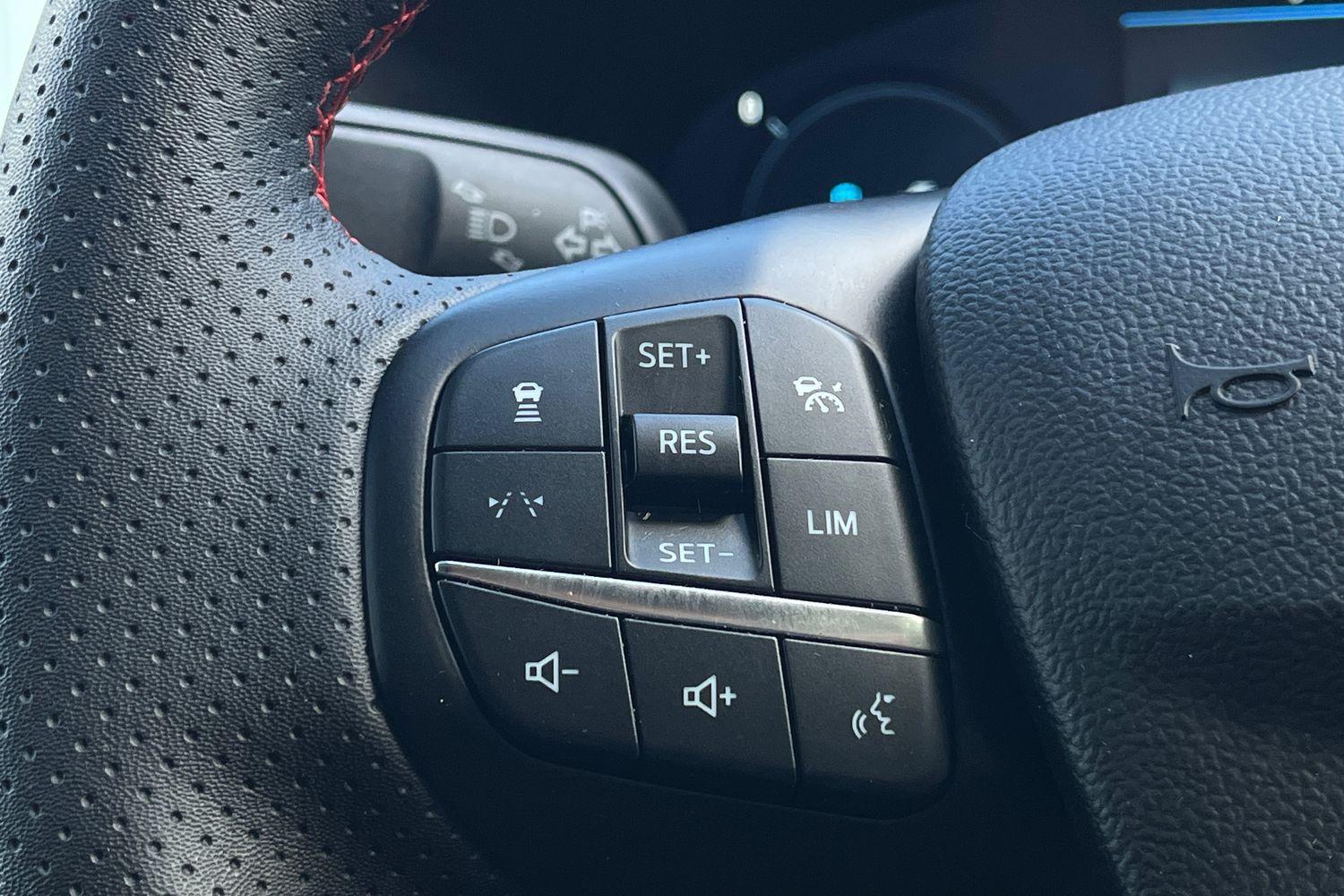 Ford Kuga Photo 35