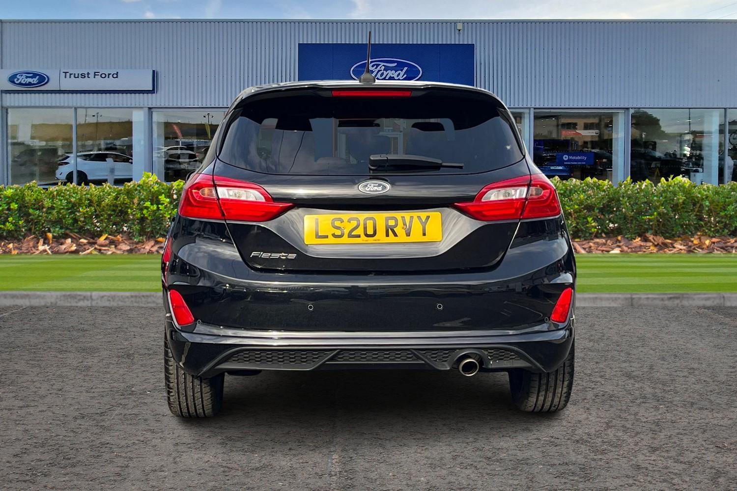 Ford FIESTA Photo 6
