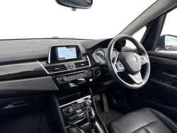 BMW 2 Series Active Tourer Photo 2