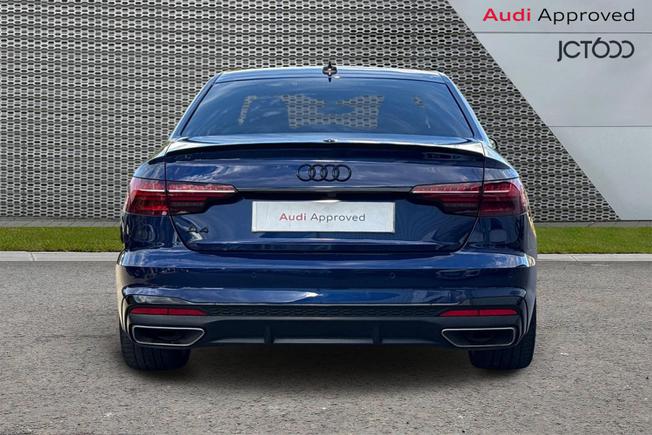 AUDI A4 Photo 7