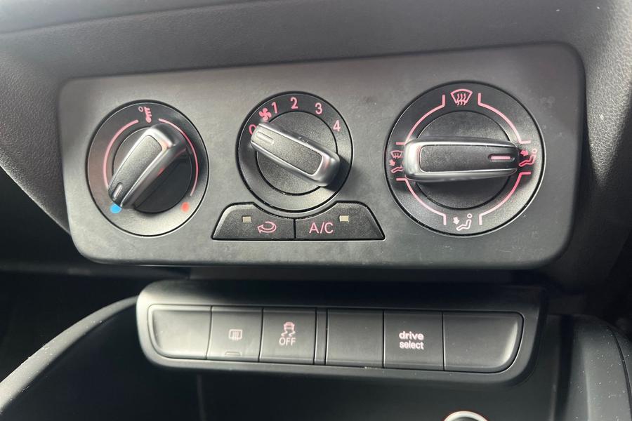 Audi A1 Photo autoimg-6444f046831e6b2cedc387f533d896ac47af999b.jpg