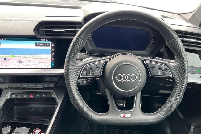 Audi S3 Photo 11