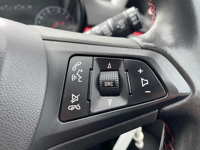 VAUXHALL Corsa Photo 17