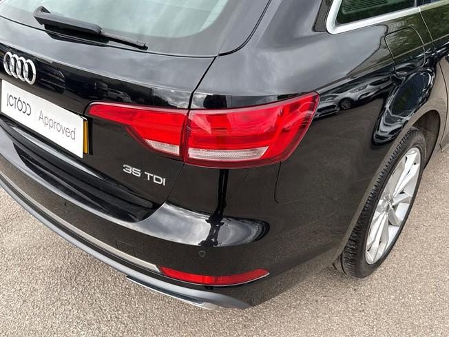 AUDI A4 Avant Photo 18