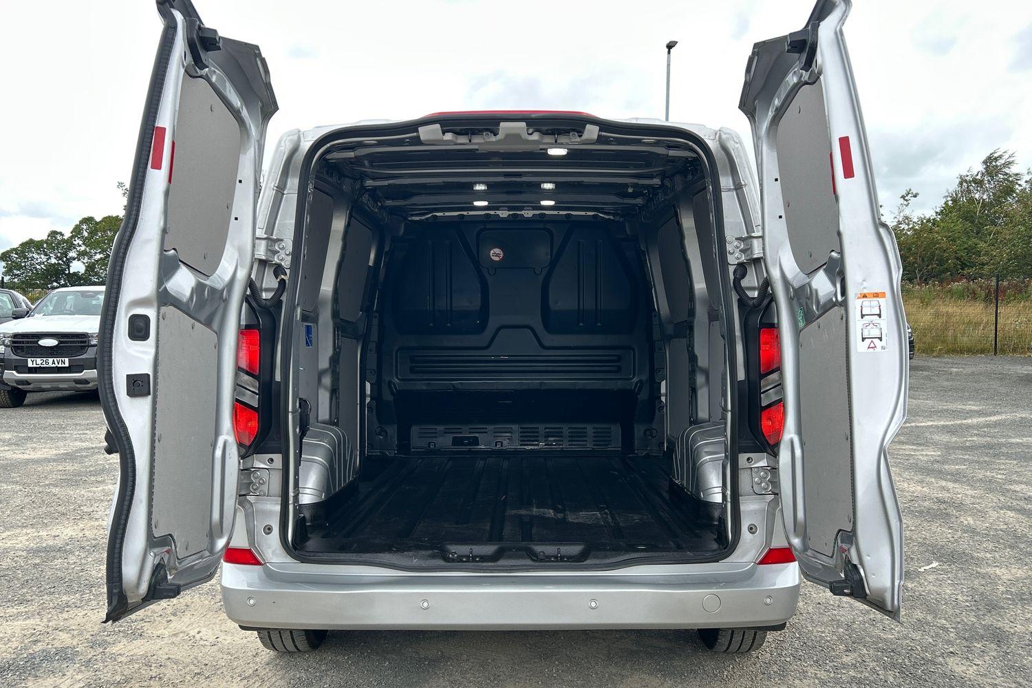 Ford TRANSIT CUSTOM Photo 6