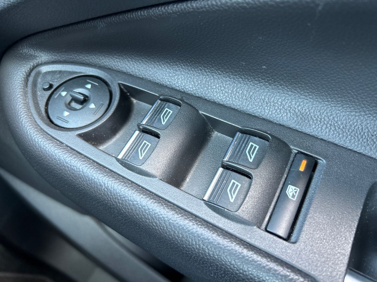 Ford Kuga Photo 27