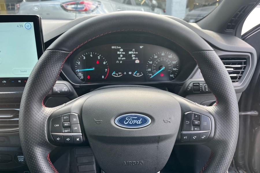 Ford Focus Photo autoimg-6457c1254b9b75f65a2813c0273de8ac18176264.jpg