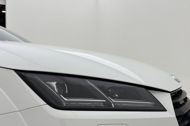 Audi TT Photo 19