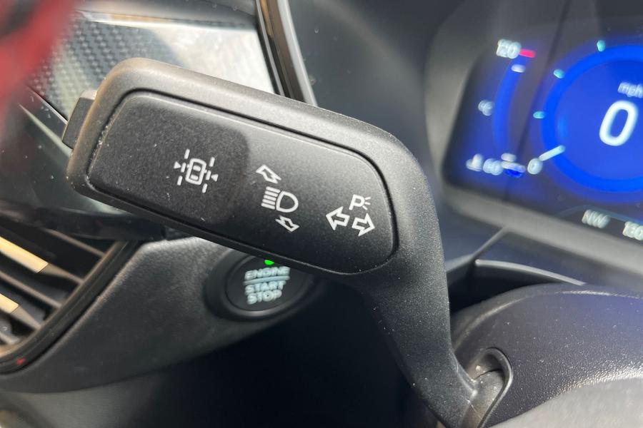 Ford KUGA Photo autoimg-6459a4d9202acc48d64e6edb253943092e2bace2.jpg