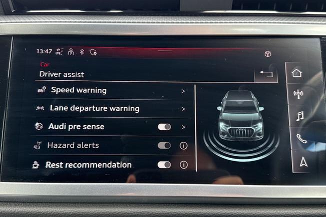 AUDI Q3 Photo 23