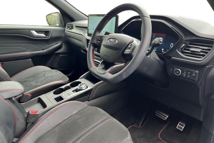 Ford KUGA Photo autoimg-645d0f010aae2f55740560efe468096c5eb1059f.jpg