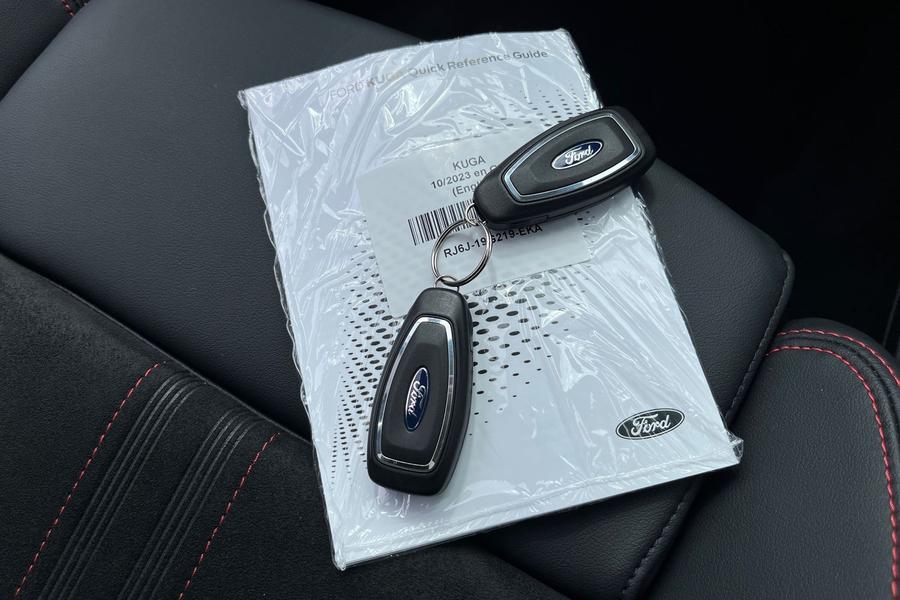 Ford Kuga Photo autoimg-645d435c399157124808da23c5dc151ca556dd44.jpg