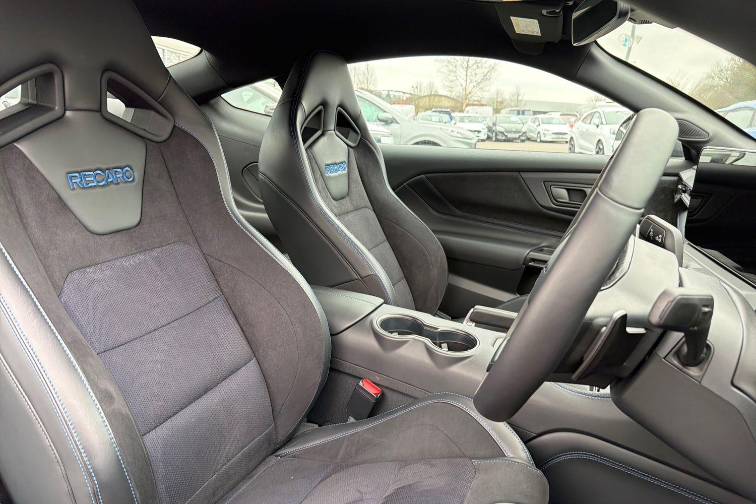 Ford MUSTANG Photo 16