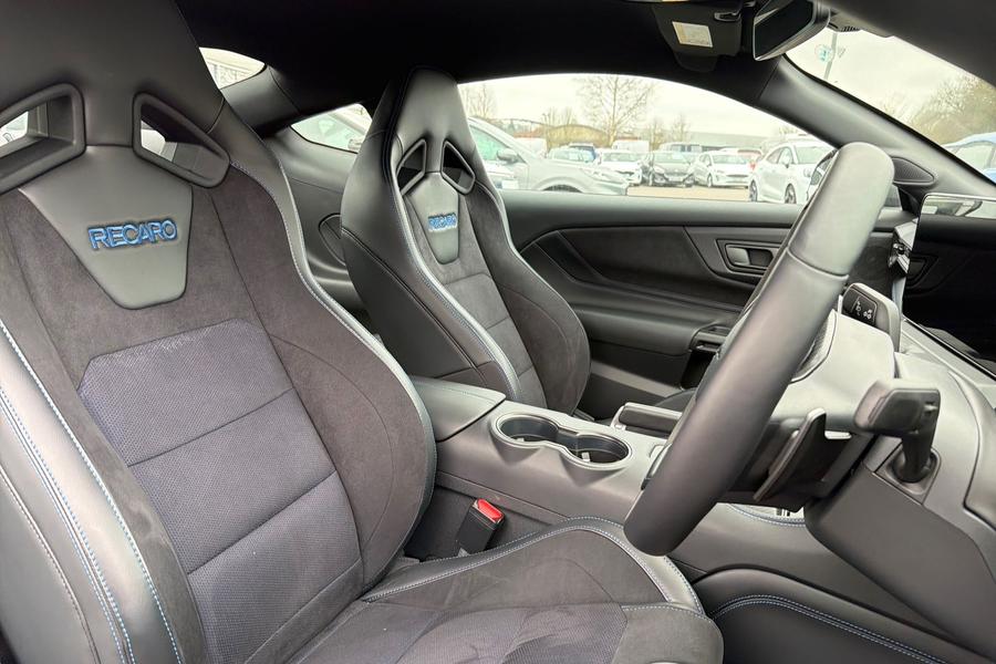 Ford MUSTANG Photo autoimg-645f895faf8c5d8cf8a49f3c8cf285457e92da3d.jpg