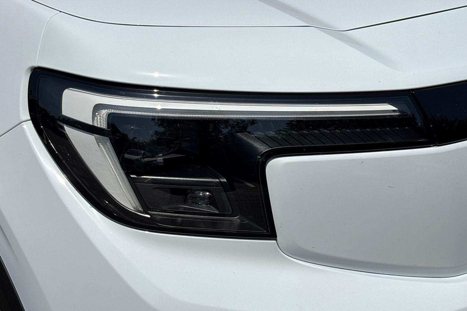 Ford Explorer Photo 7