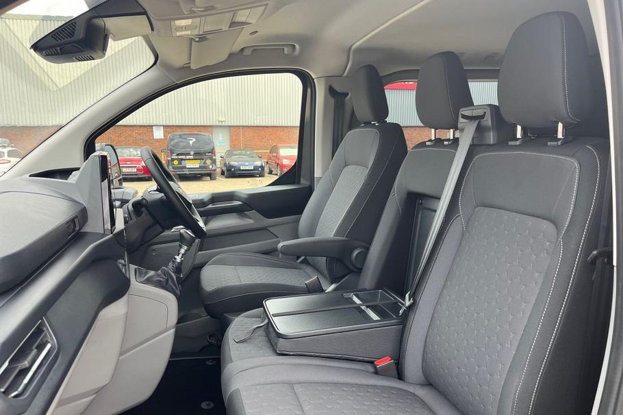 Used Ford TRANSIT CUSTOM YM75BZV 33