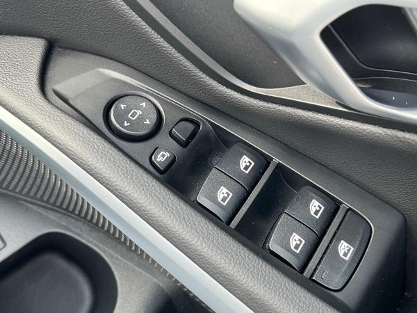 BMW 3 Series Photo autoimg-6468abf783bb72ae2bb057c464c392d82fe103ce.jpg