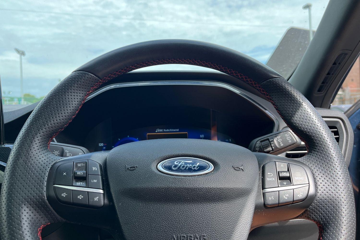 Ford KUGA Photo 11