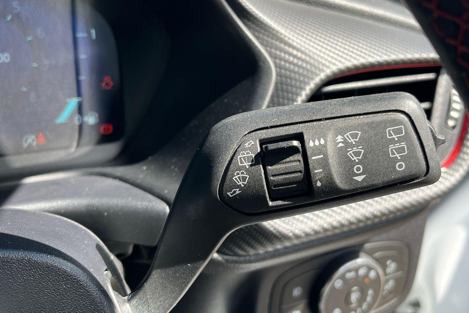 Ford Fiesta Photo 14