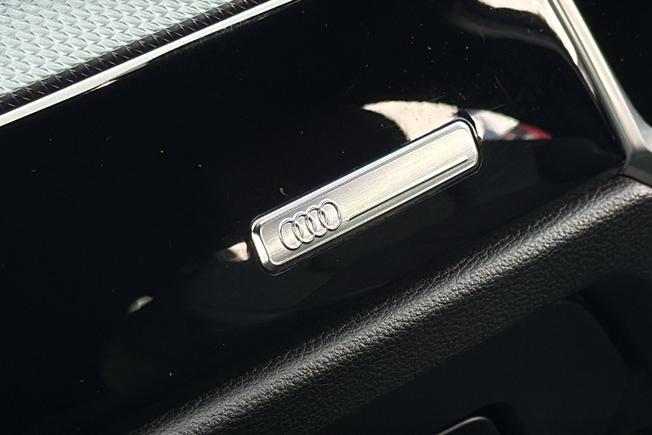 Audi Q3 Photo 43