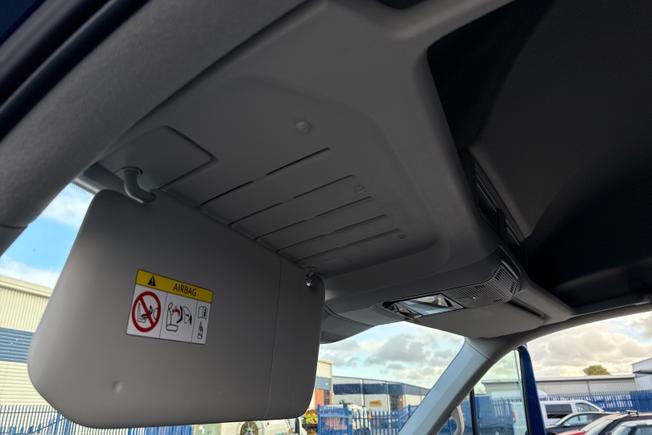 VOLKSWAGEN Crafter Photo 44
