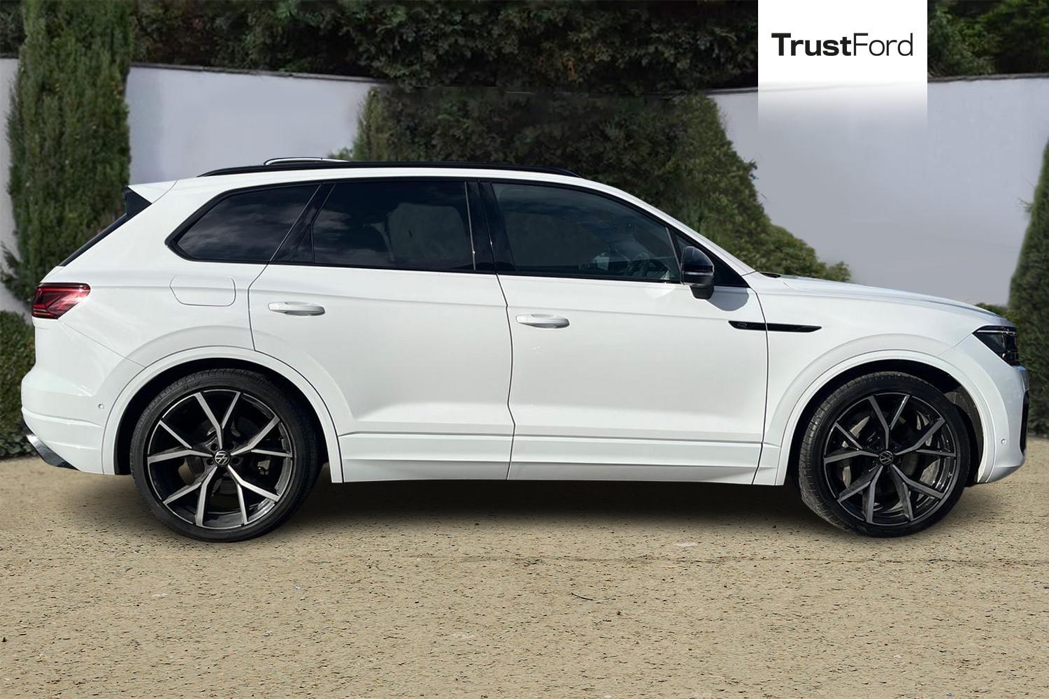 Volkswagen Touareg Photo 2