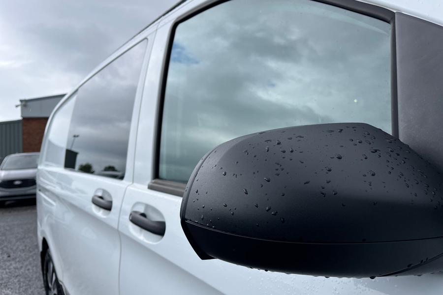 Mercedes-Benz VITO Photo autoimg-6471ec6dcdf5017791178cad09f5e044f714c713.jpg