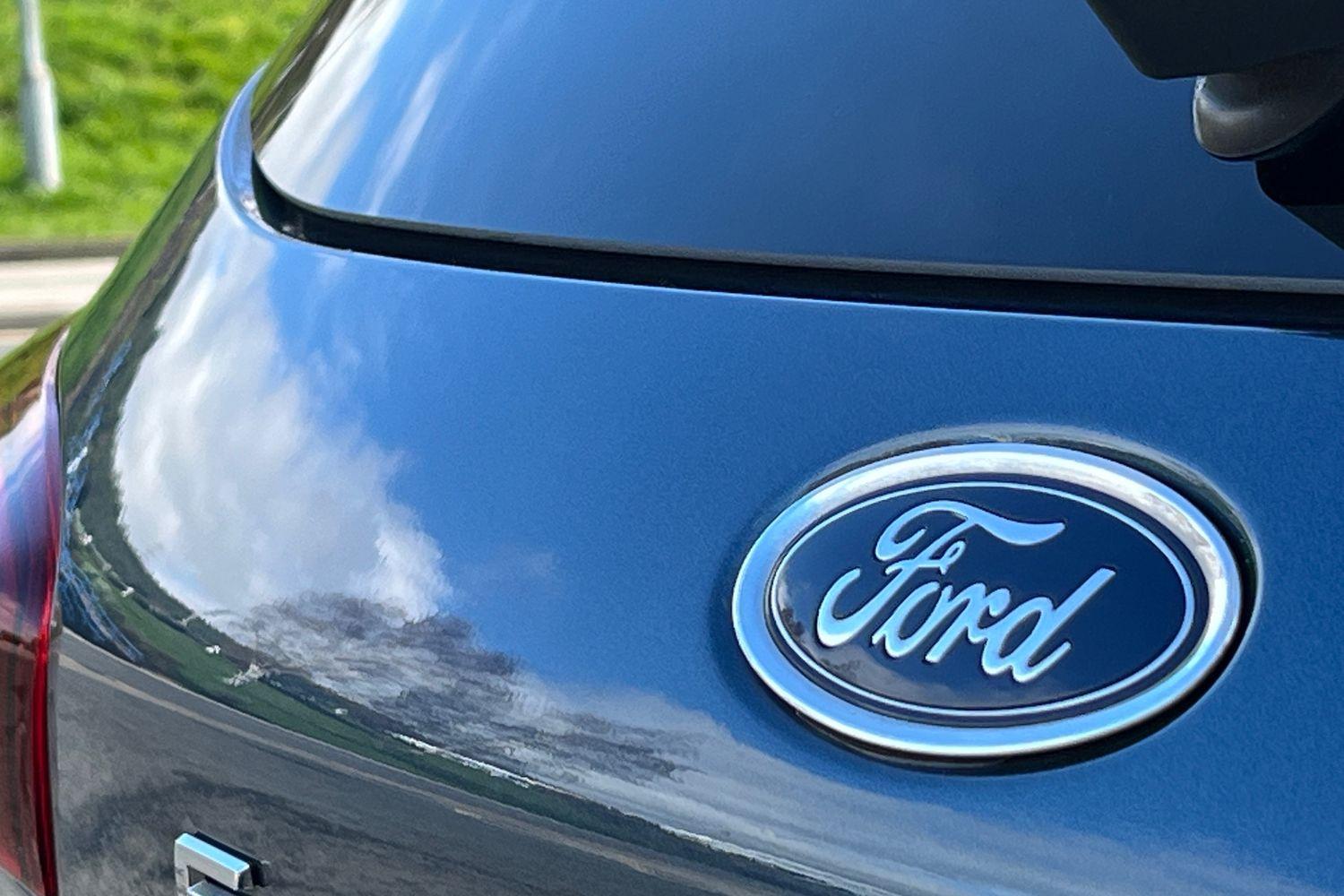 Ford FOCUS Photo 39