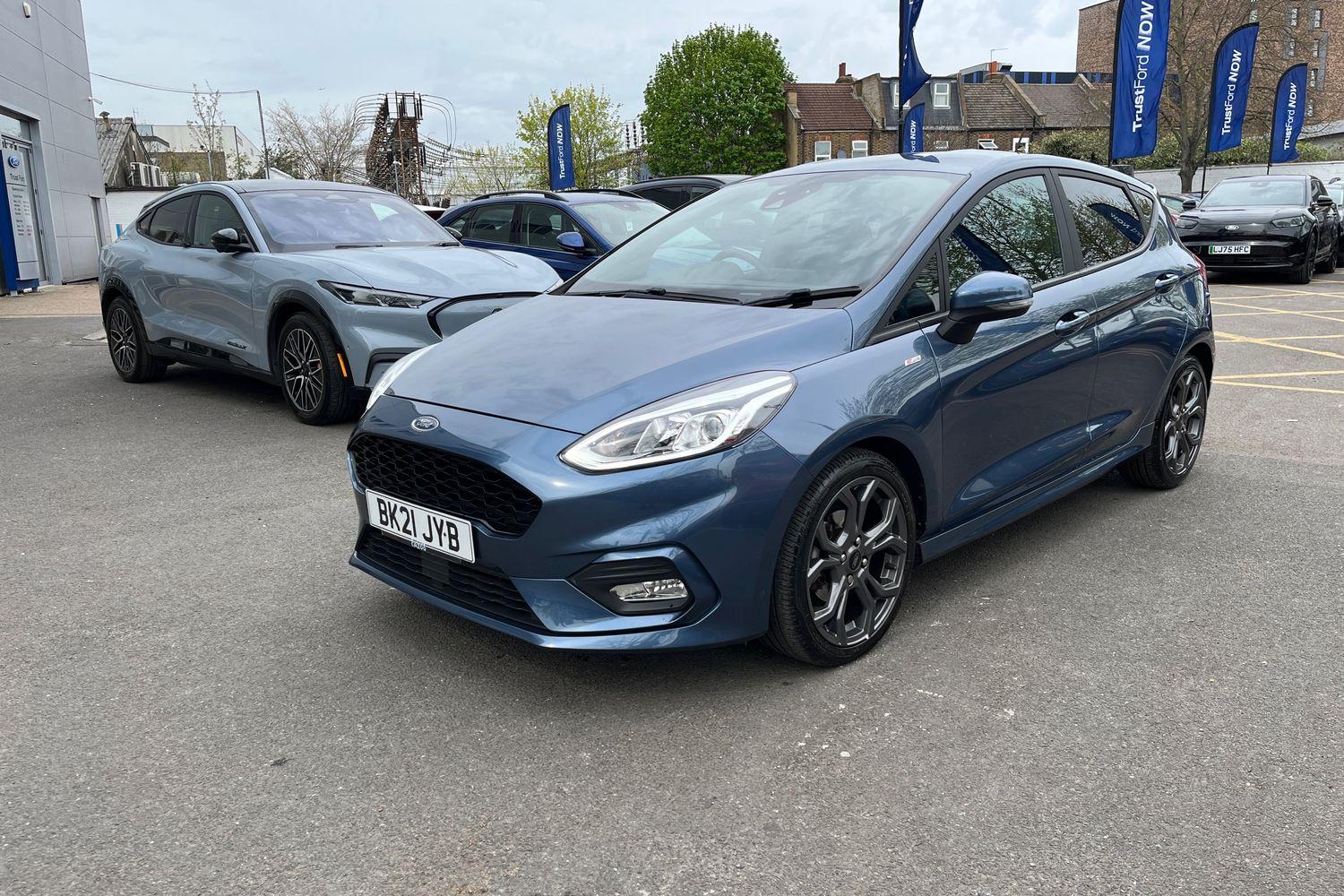 Ford FIESTA Photo 30