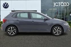 VOLKSWAGEN Polo Photo 4
