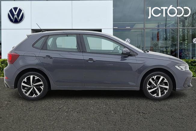 VOLKSWAGEN Polo Photo 4