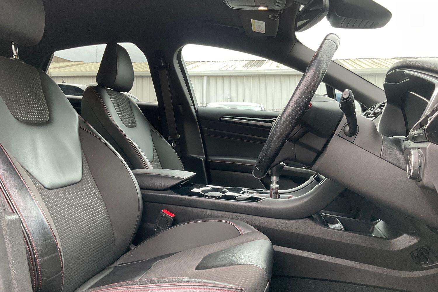 Ford MONDEO Photo 16
