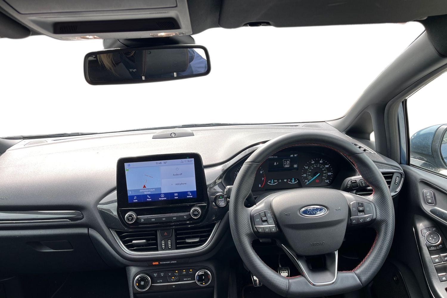 Ford FIESTA Photo 10
