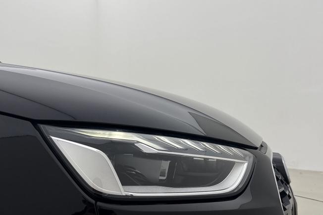 AUDI A4 Avant Photo 19