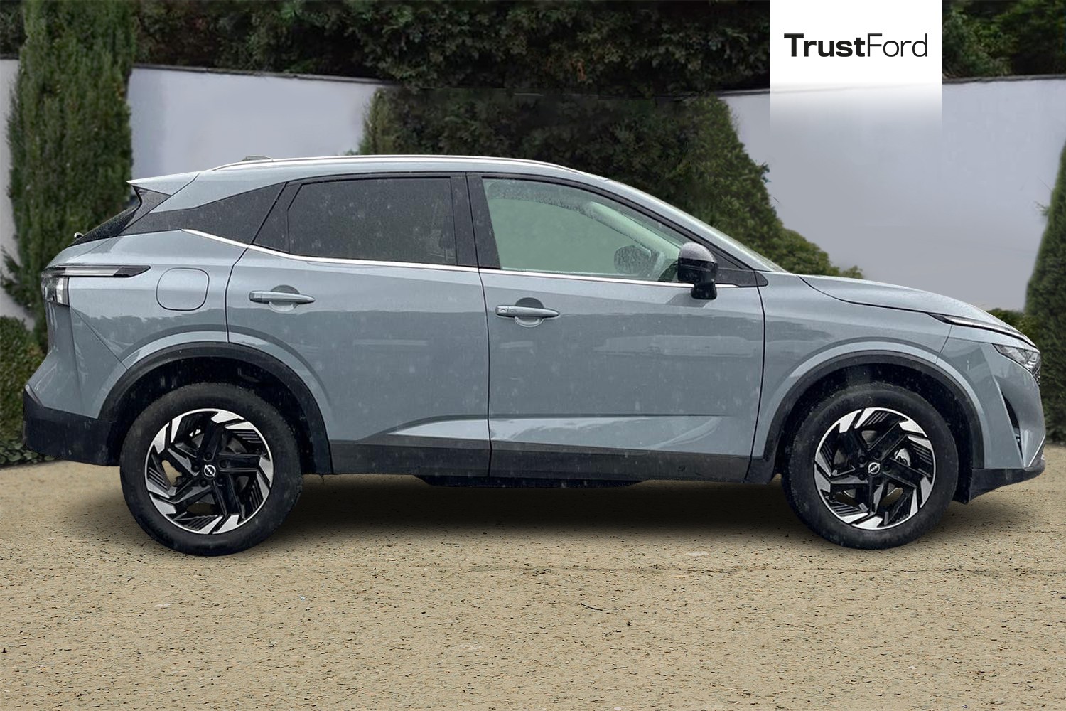Nissan QASHQAI Photo 2