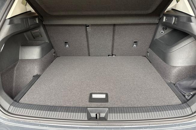 VOLKSWAGEN Tiguan Photo 12