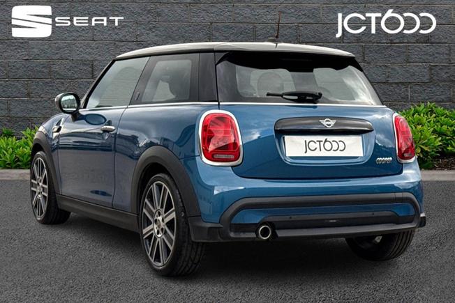 MINI Hatch Photo 3