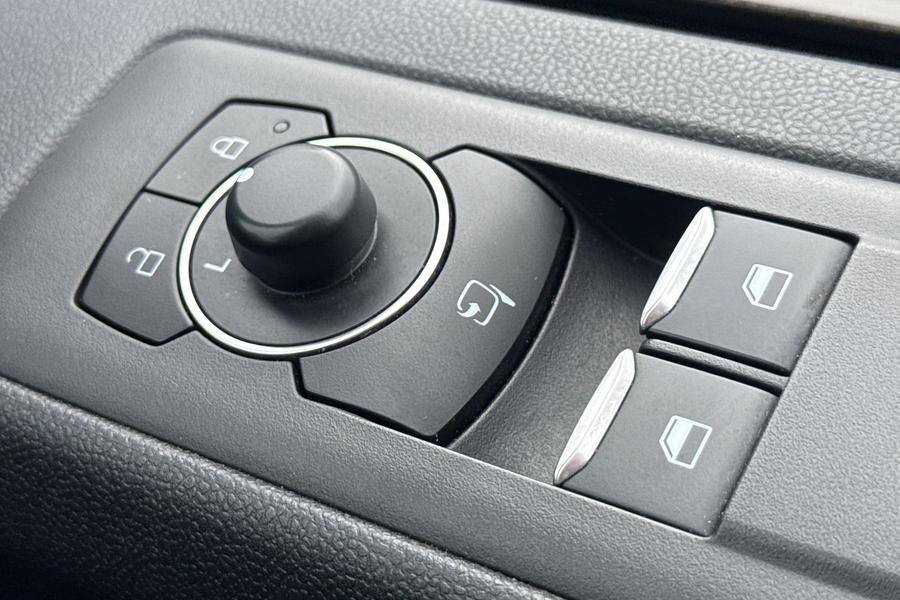 Ford TRANSIT CUSTOM Photo autoimg-647e0f41ff76c2cdf380ce20cd1120a5e51aa123.jpg
