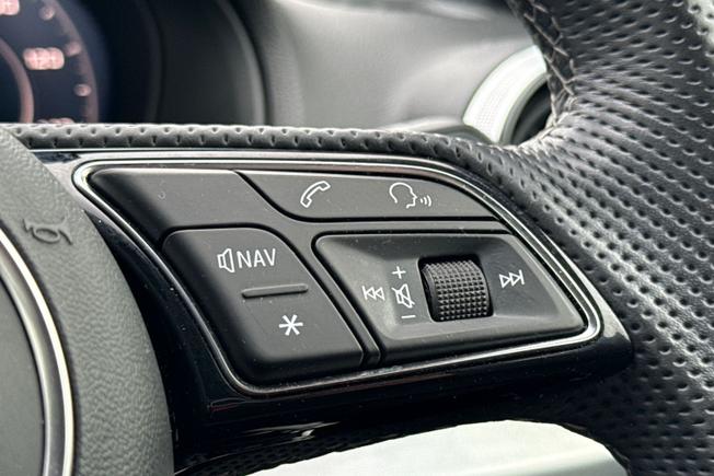 AUDI Q2 Photo 17