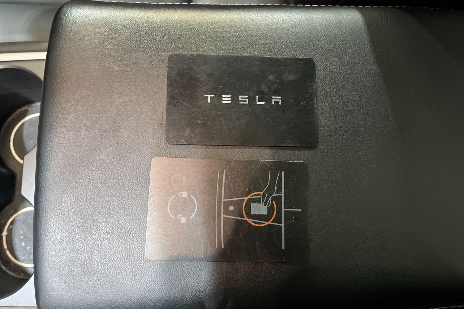 TESLA MODEL 3 Photo 21