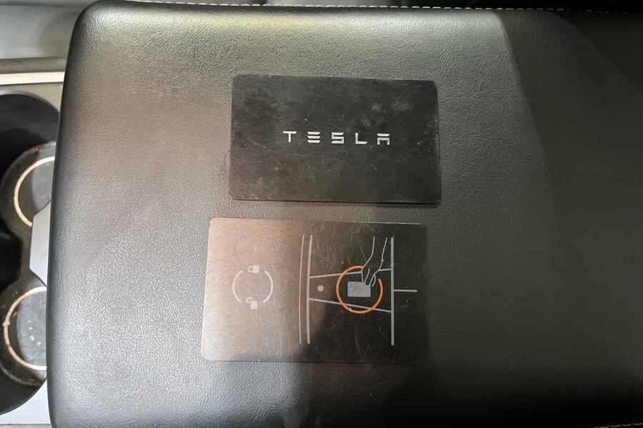 TESLA MODEL 3 Photo autoimg-647f3b8a8644f2ba939d1a475161e7faaa584884.jpg