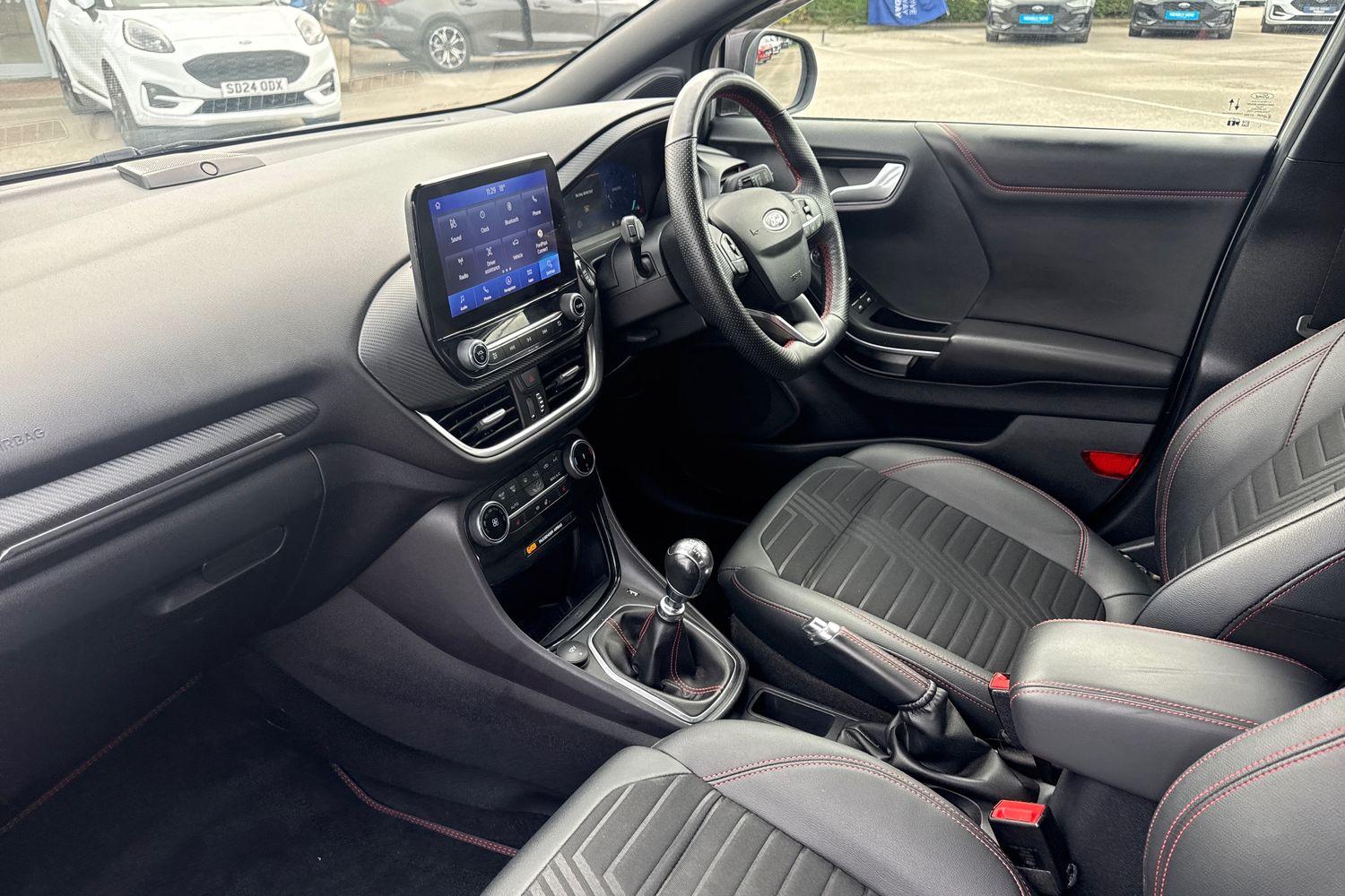 Ford PUMA Photo 17