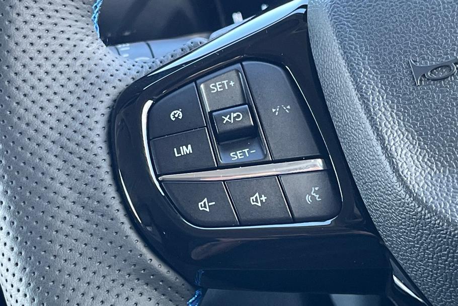 Used FORD TRANSIT CUSTOM YN75LDC 18