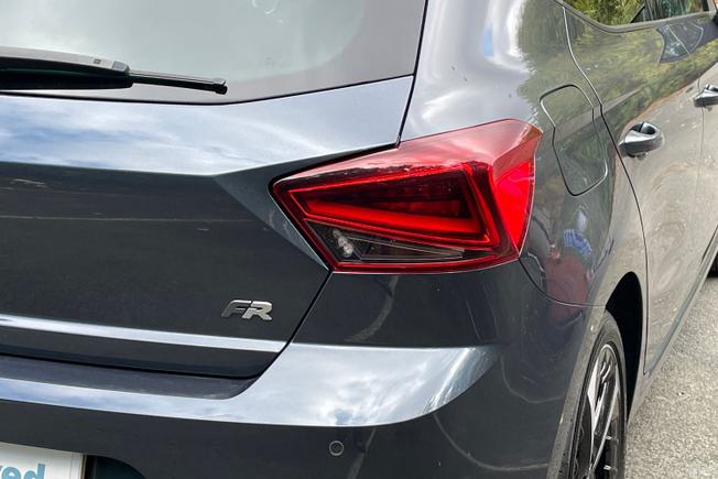 SEAT Ibiza Photo 18